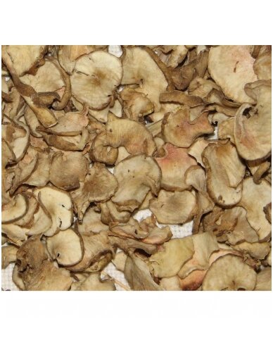 Dried artichokes (topinambour) tubers